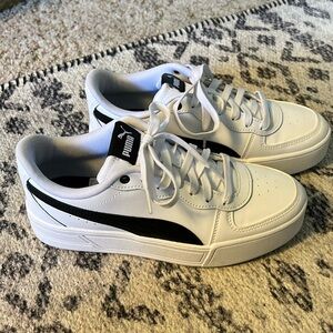 Puma Women's Gymnastic Sneakers